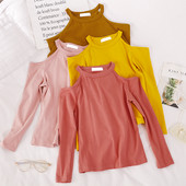 Γυναικεία μπλούζα με γυμνούς ώμους και μακριά μανίκια