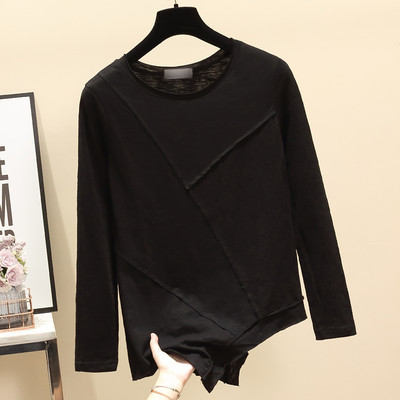 Γυναικεία μπλούζα casual με οβάλ λαιμόκοψη σε λευκό και μαύρο χρώμα