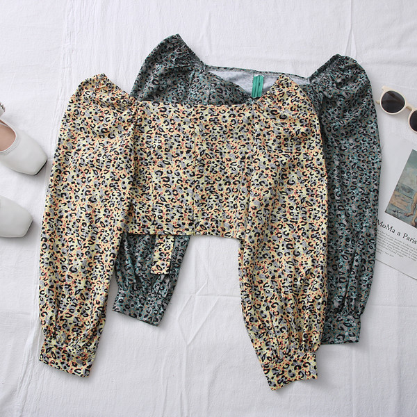 Novi model ženske bluze sa životinjskim uzorkom i lađa izrezom