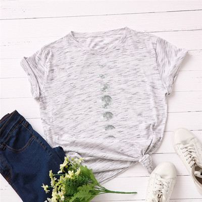 Μοντέρνο γυναικείο μπλουζάκι με κοντά μανίκια σε διαφορετικά χρώματα