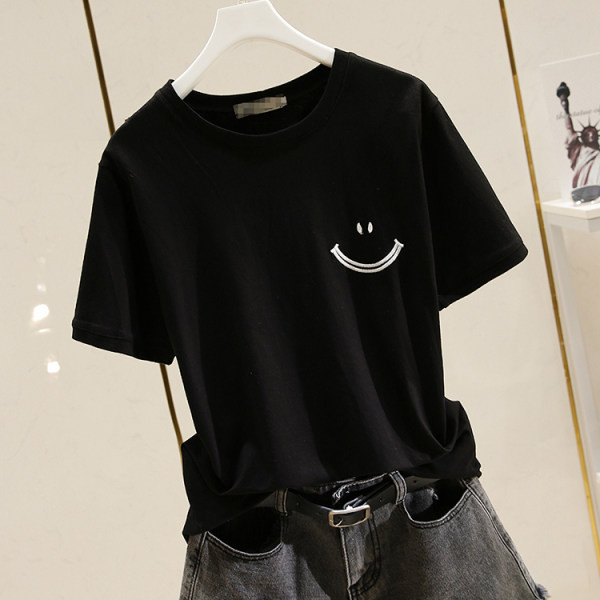 Φαρδύ μοντέλο γυναικείο μπλουζάκι με κεντήματα