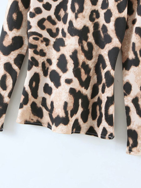 Γυναικεία μπλούζα με άνιμαλ πριντ