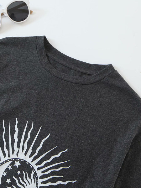 Μαύρο μπλουζάκι με απλικέ για γυναίκες