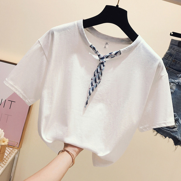 Ženska bluza na kravatu i kratkih rukava