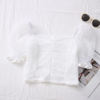 Κομψή γυναικεία μπλούζα με μανίκια από τούλι