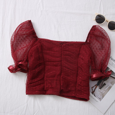 Κομψή γυναικεία μπλούζα με μανίκια από τούλι