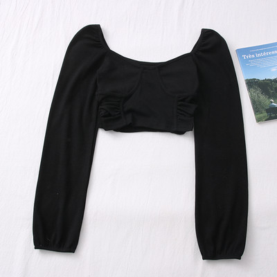 Γυναικεία μπλούζα με οβάλ λαιμόκοψη - κοντό μοντέλο