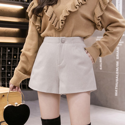 Casual γυναικεία σορτς με κουμπιά και ψηλή μέση