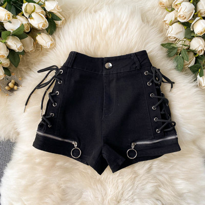 Novi model ženskih kratkih hlača sa visokim strukom