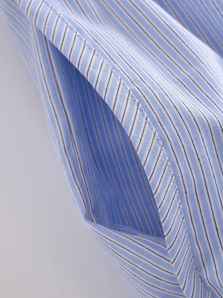 Novi model ženskih prugastih hlačica u plavoj boji