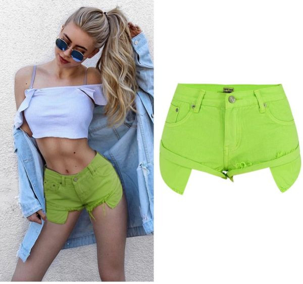 Κοντά γυναικεία τζιν σε πράσινο χρώμα με ψηλή μέση