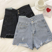 Kratke traperice s visokim strukom i džepovima