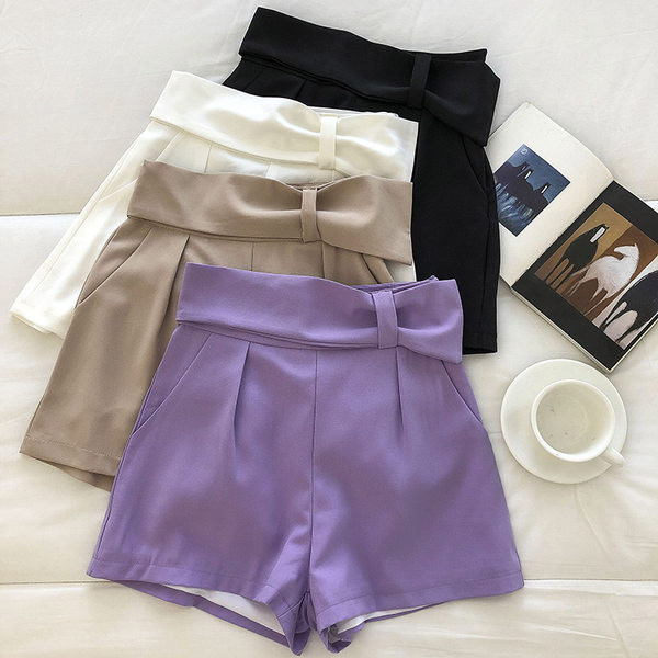 Šortai su diržu ir aukštu juosmeniu