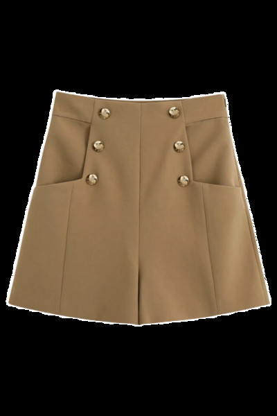 Μοντέρνα σορτς με κουμπιά και τσέπες