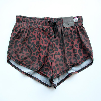 Novi model ženskih kratkih hlačica - pogodnih za sport