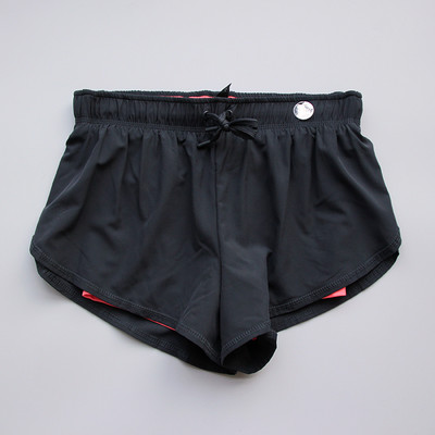 Novi model ženskih kratkih hlačica - pogodnih za sport