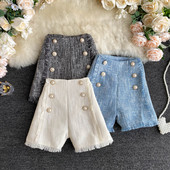 Γυναικεία σορτς με ψηλή μέση και κουμπιά