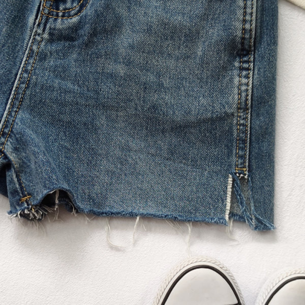 Ženske traper kratke hlače visokog struka - čist model