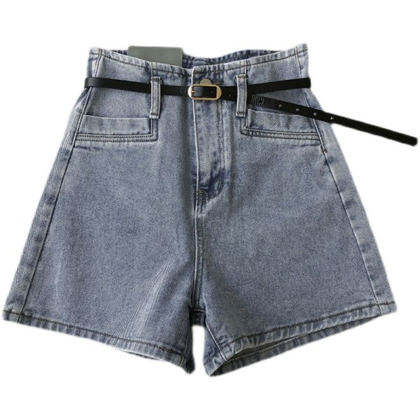 Kratke moderne traperice s remenom i džepovima