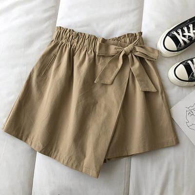 Ženske kratke hlače s trakom