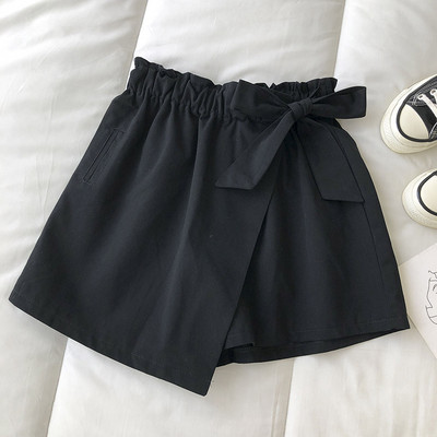 Ženske kratke hlače s trakom