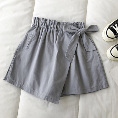 Ženske kratke hlače s trakom