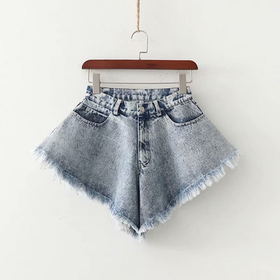 Μοντέρνο κοντό τζιν με ψηλή μέση και κρόσσια