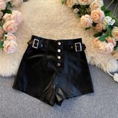 Γυναικείο έκο δερμάτινο παντελόνι με ψηλή μέση και αγκράφα