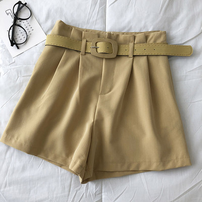 Νέο μοντέλο σορτς με ζώνη και τσέπες