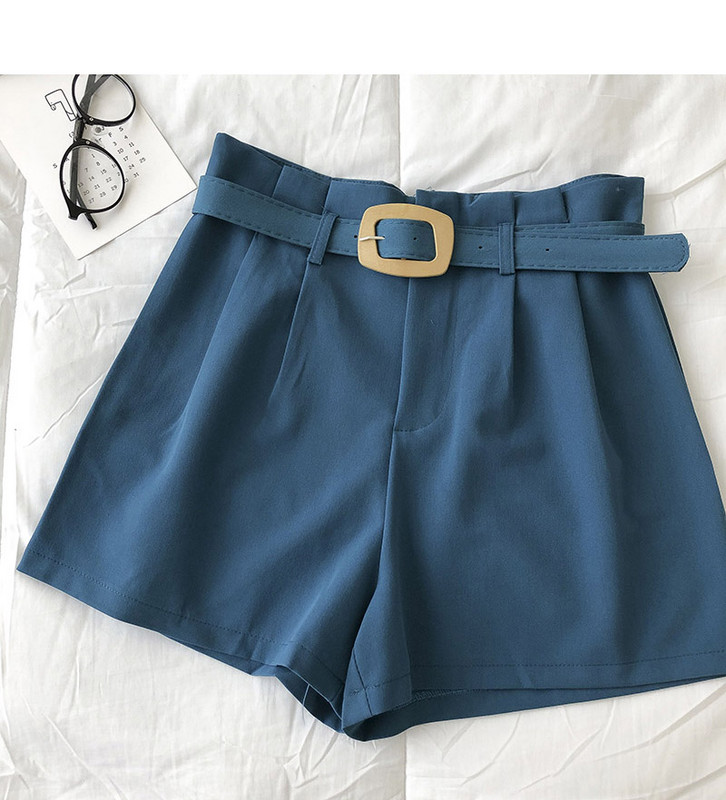 Νέο μοντέλο σορτς με ζώνη και τσέπες