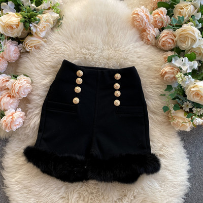 Γυναικεία σορτς σε μαύρο χρώμα με κουμπιά