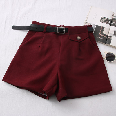 Moderne ženske kratke hlače - s visokim strukom i remenom