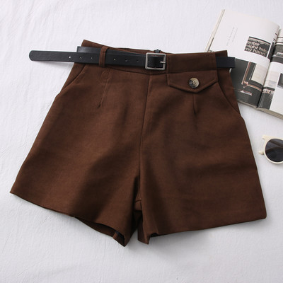 Moderne ženske kratke hlače - s visokim strukom i remenom