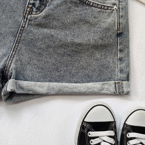 Γυναικείο τζιν κοντό  με τσέπες και ψηλή μέση