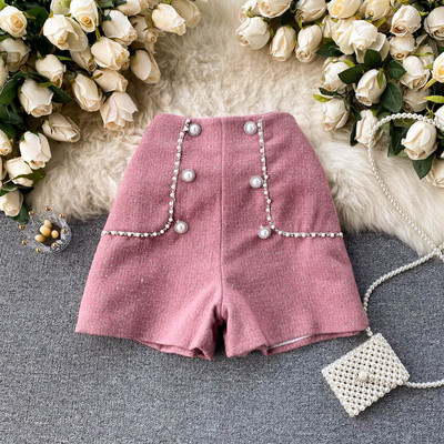 Μοντέρνα γυναικεία σορτς με πέρλες και ψηλή μέση