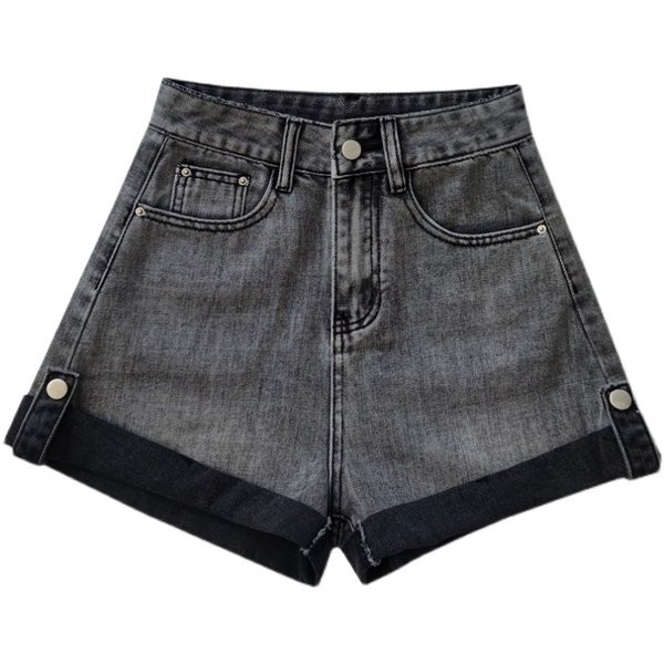 Naiste taskutega teksapüksid - tavaline mudel