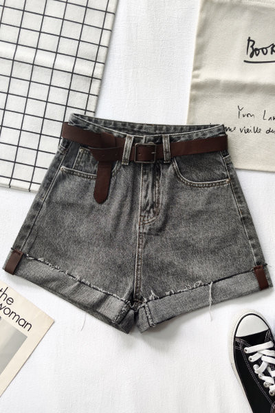 Ženske traper kratke hlače s remenom i visokim strukom u crnoj boji