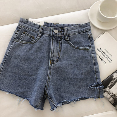 Ženske kratke traperice s džepovima i poderanim motivom