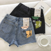 Moderne ženske kratke traperice s aplikacijom