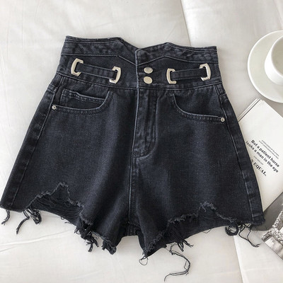 Ženske kratke traperice s poderanim motivima i gumbima