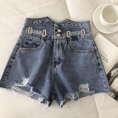 Ženske kratke traperice s poderanim motivima i gumbima