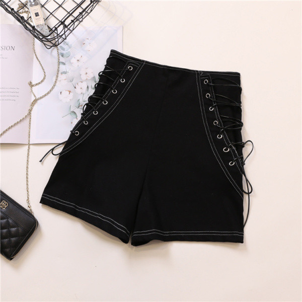 Ženske kratke hlače s vezicama i patentnim zatvaračem