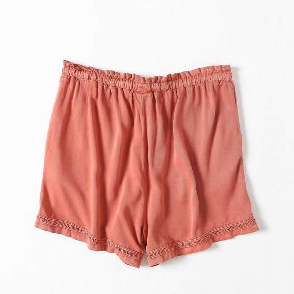 Σπορ-casual σορτς με κορδόνια και τσέπες