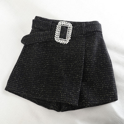 Moderna ženska suknja-hlače s remenom i kopčom