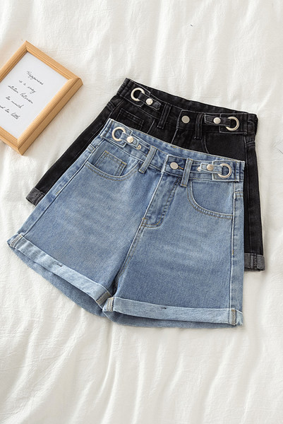 Naujo modelio moteriški šortai aukštu juosmeniu iš džinsinio audinio