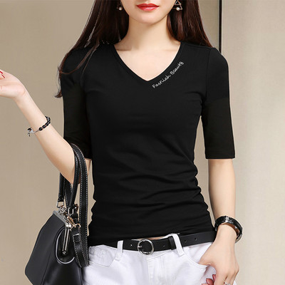 Едноцветна дамска блуза с 3/4 ръкав и шпиц деколте