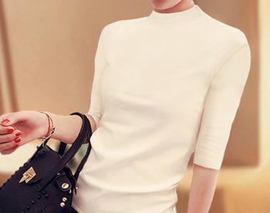 Ежедневна дамска блуза с 3/4 ръкав и обло деколте