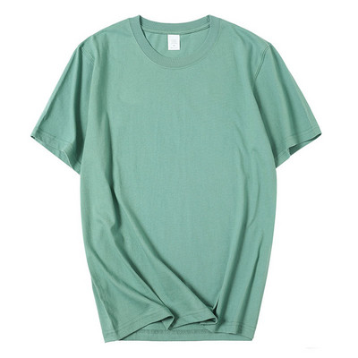 Дамска изчистена тениска с къси ръкави и овално декотле