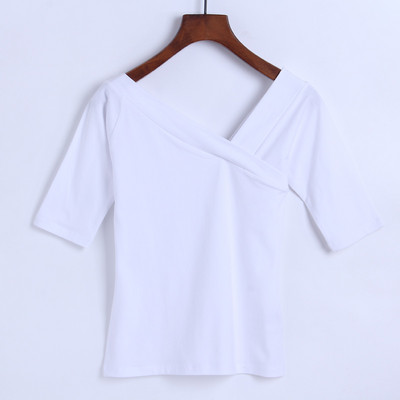 Kelių spalvų naujo modelio moteriška palaidinė apnuogintais pečiais ir 3/4 rankovėmis