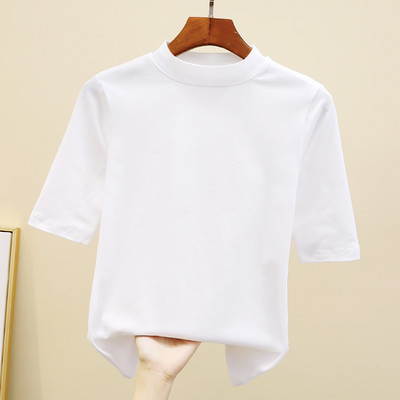 Дамска ежедневна блуза с ниска яка - изчистен модел